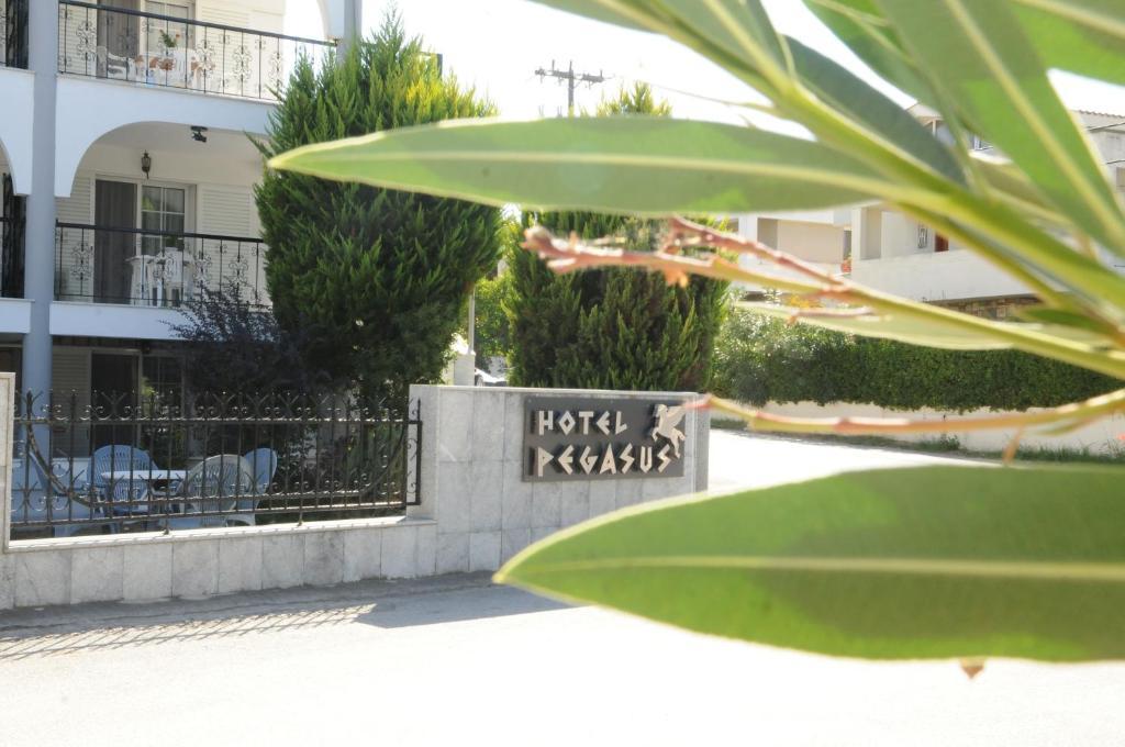 Pegasus Hotel Chaniotis Oda fotoğraf